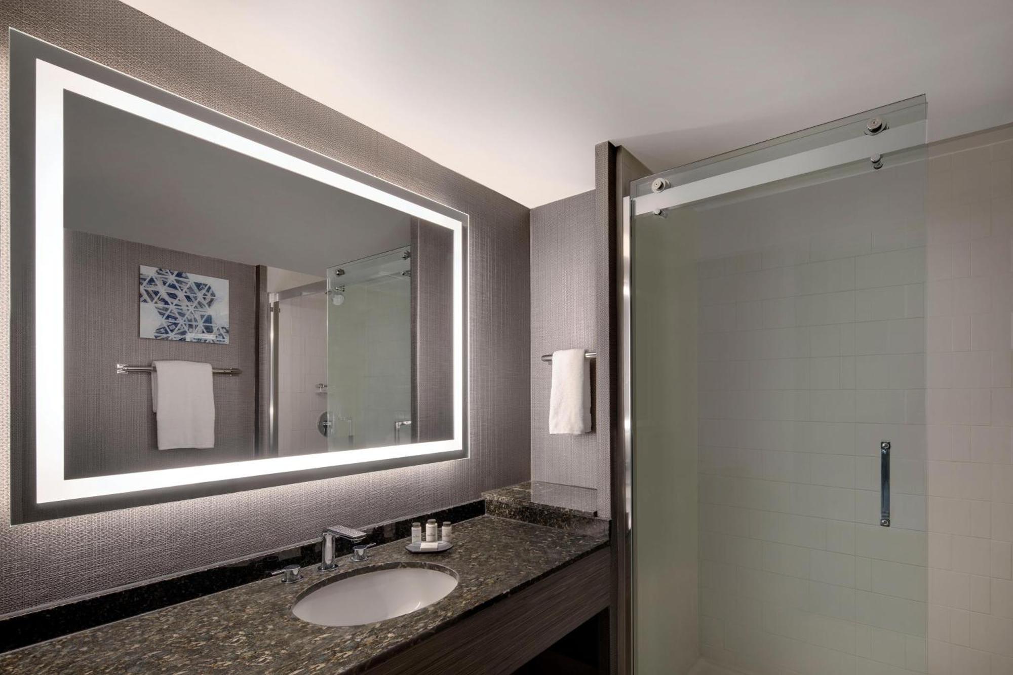 Sheraton Philadelphia Downtown Exterior foto