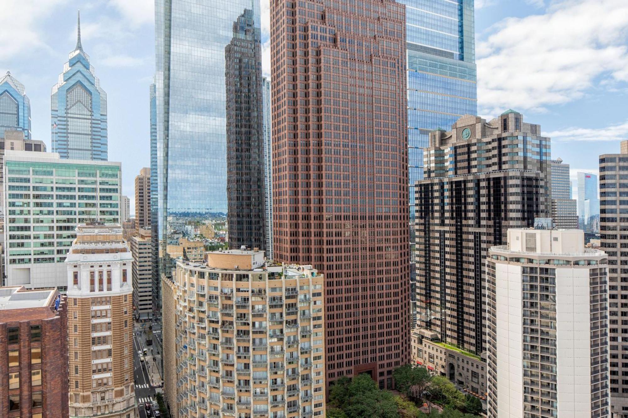 Sheraton Philadelphia Downtown Exterior foto